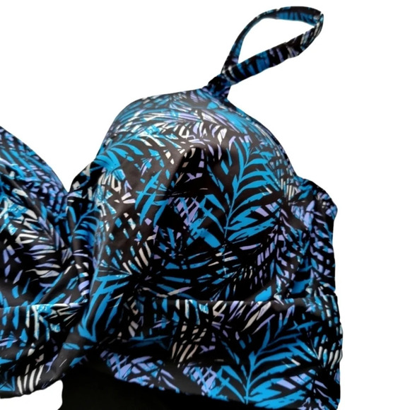 40D Swim Top EUC ❤️ - Picture 4 of 6